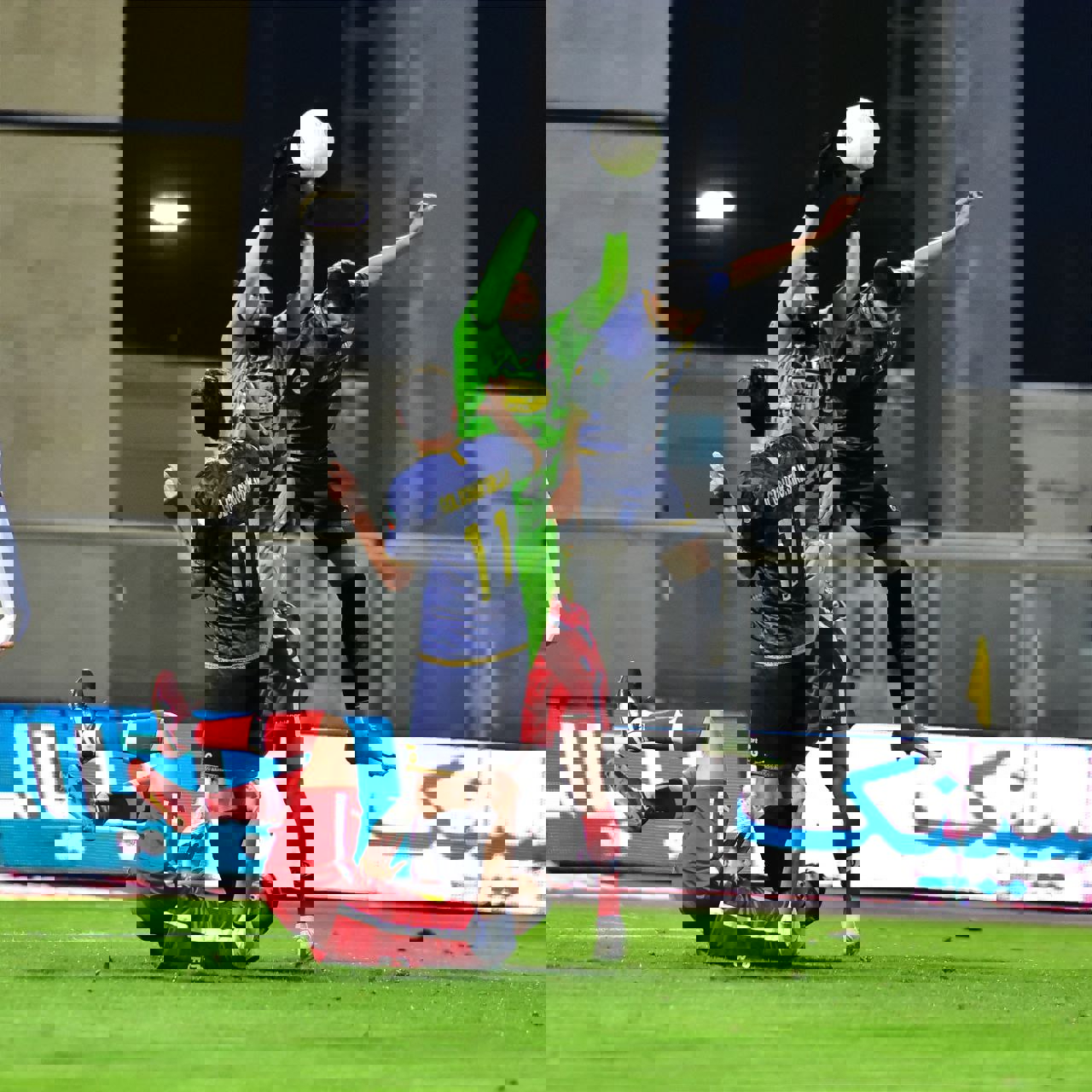 1787174