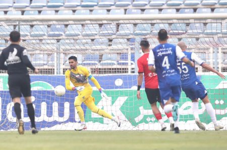 در انتظار سروان حسینی: شما ما را نجات دهید
