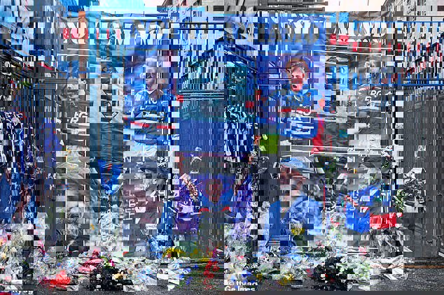 1789560
