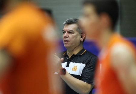 خداحافظی غلامی تاثیری روی تیم ندارد / جزیده: باید استحکام ذهنی بازیکنان را افزایش دهیم