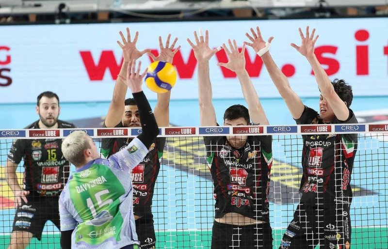 هفته قربانی شدن بزرگان؛/ در ایتالیا همه می‌بازند به جز یک تیم!