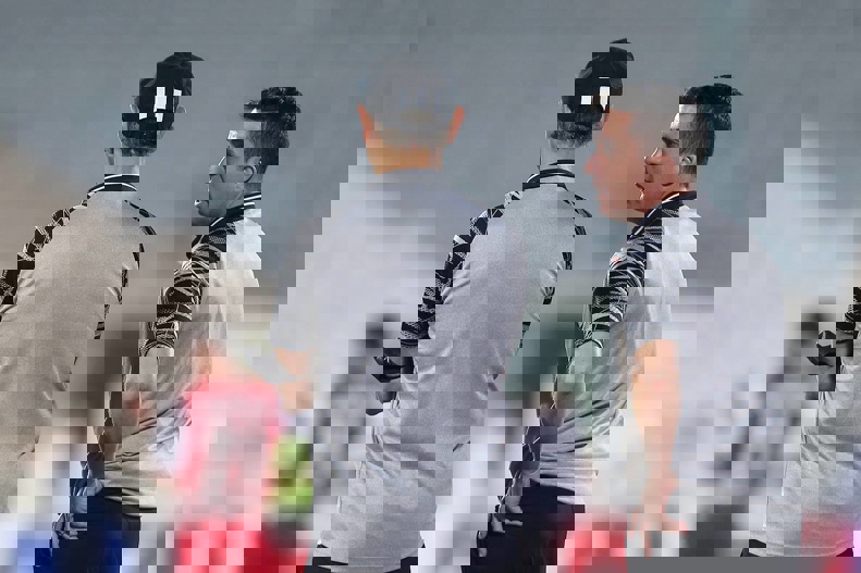 1794902