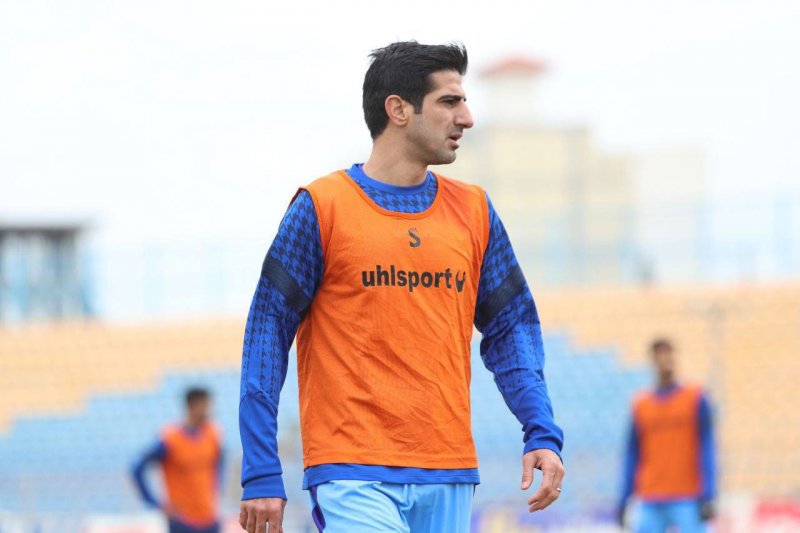 قلعهنویی به ستاره مورد علاقهاش رسید (عکس)