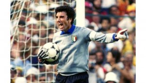 یادگار قهرمانی ایتالیا در جام جهانی 1982 به سرقت رفت