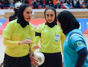 قضاوت دو داور زن ایرانی در لیگ کویت!