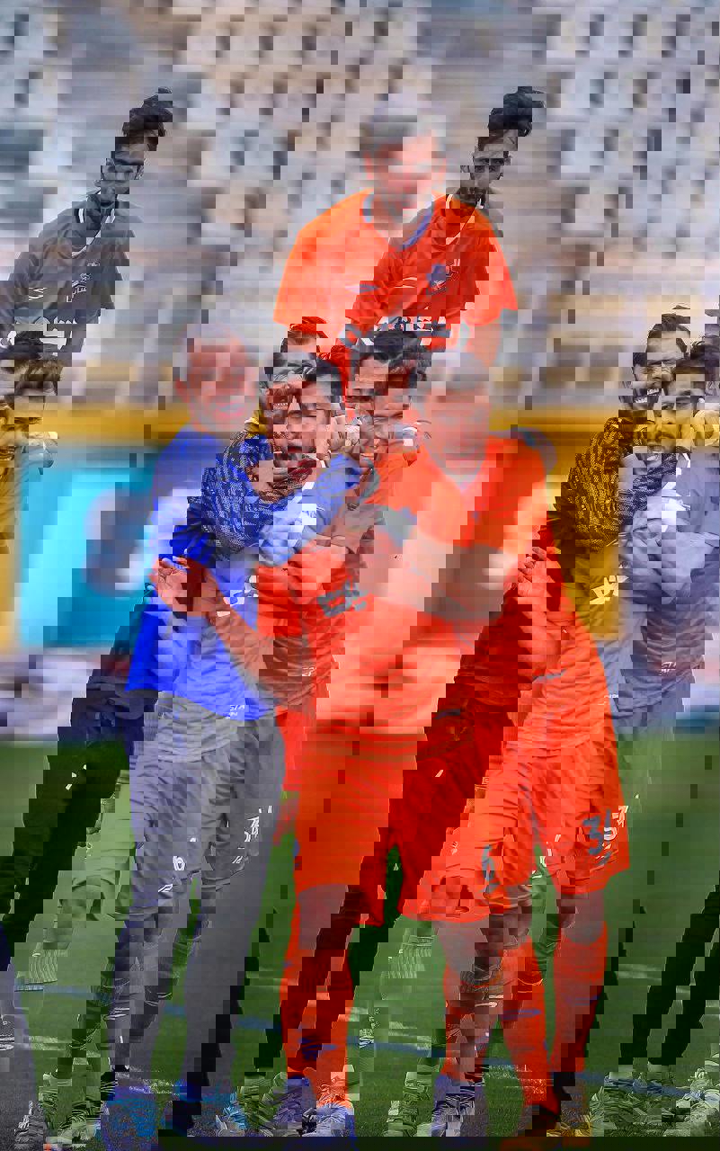 1798959