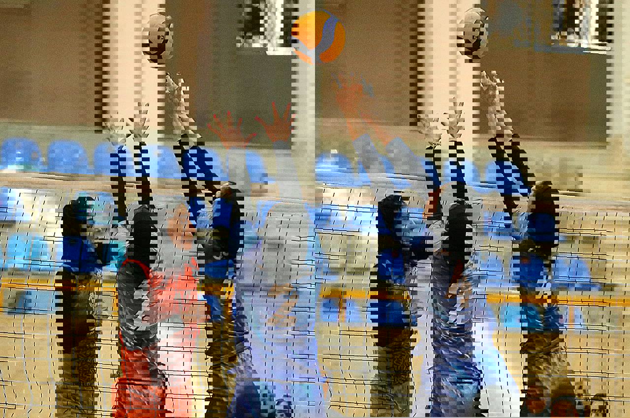 1798977