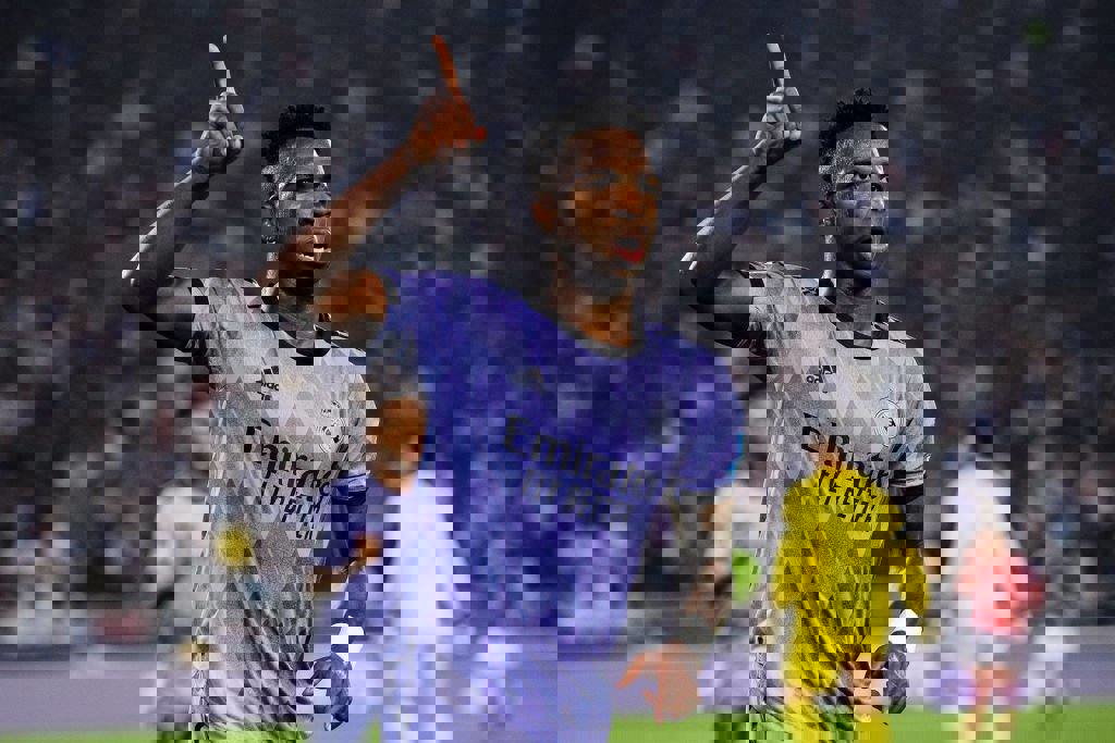 1800038