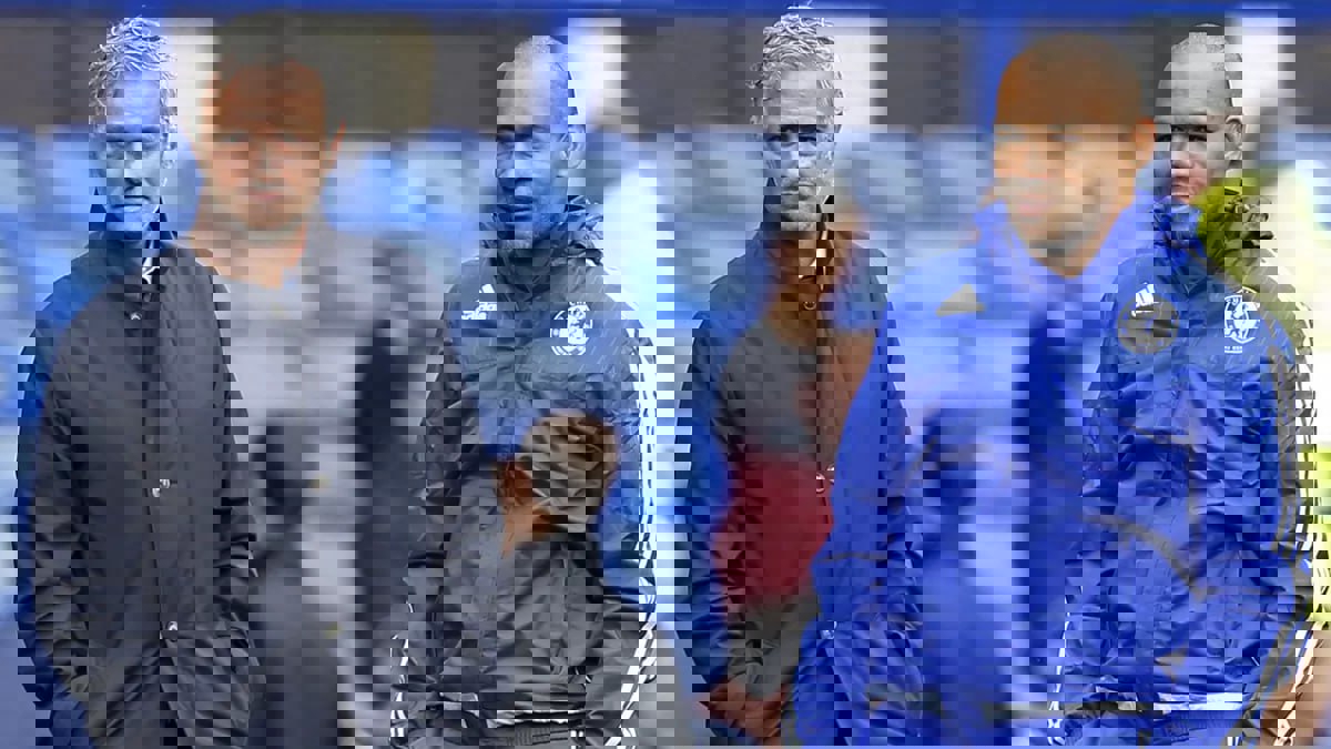 1800282