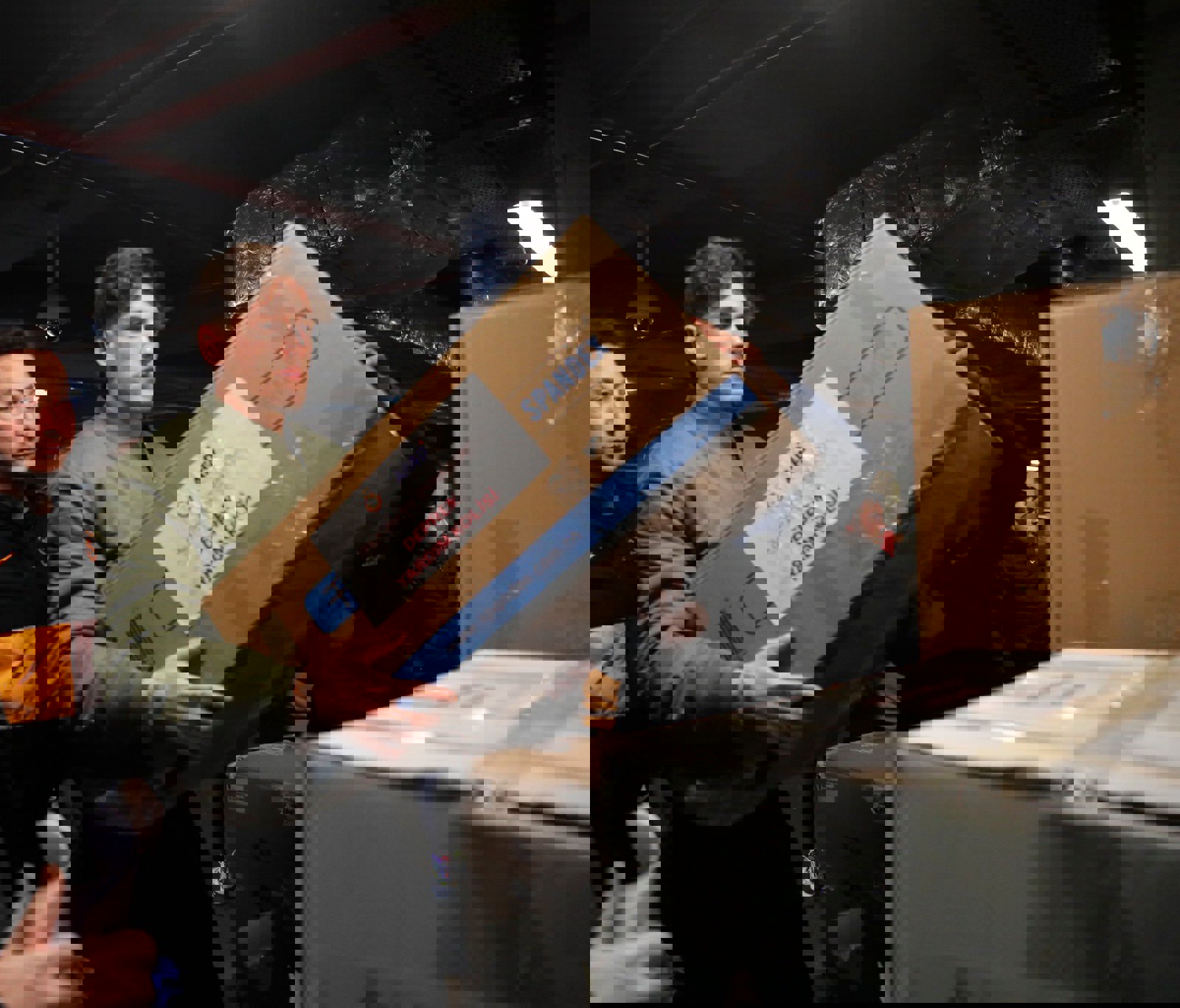 1800256