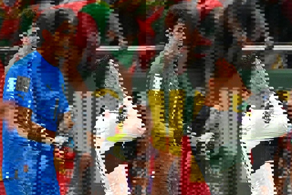 1800549