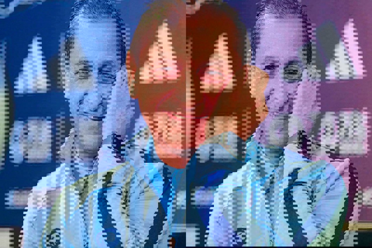 1800482