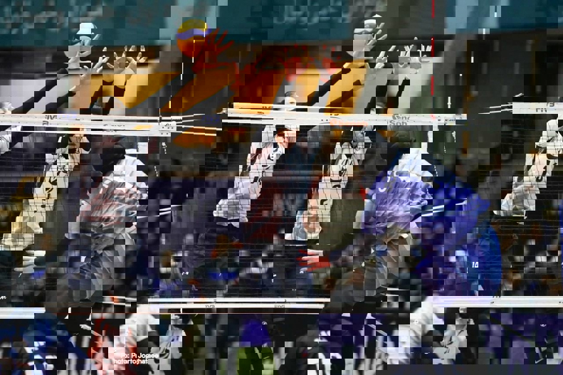 1800584