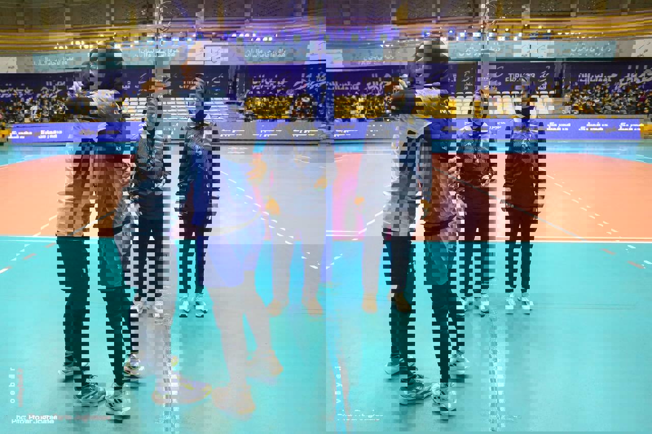 1800589