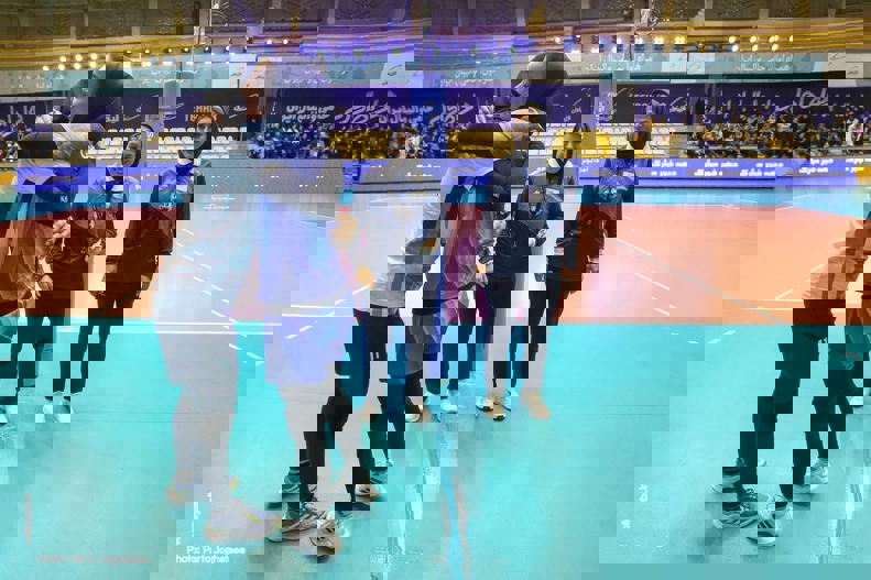 1800589
