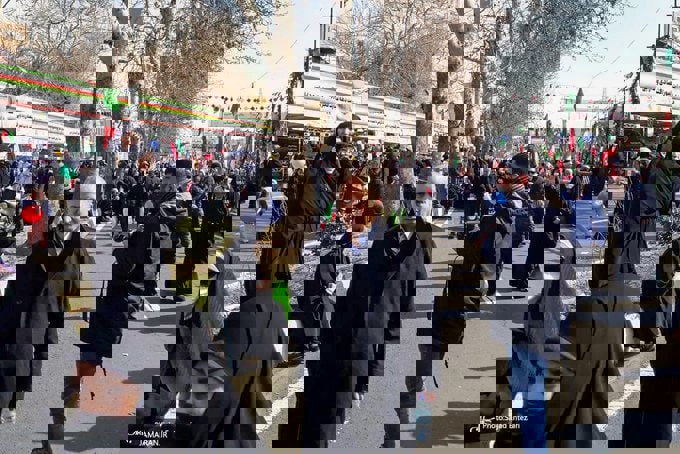 حضور متفاوت تاج در راهپیمایی 22 بهمن