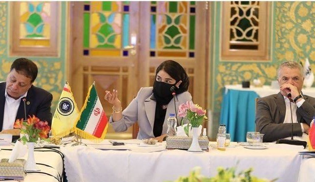 پای بایرن مونیخ در جدال سپاهان پرسپولیس باز شد