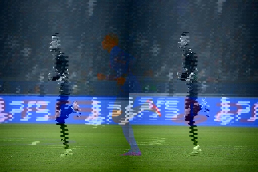 1801989