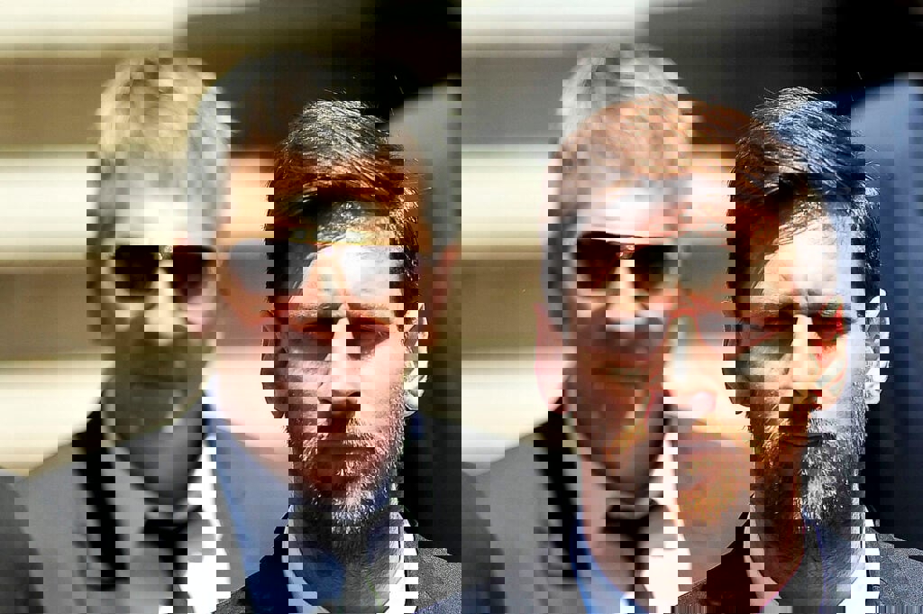 1802378