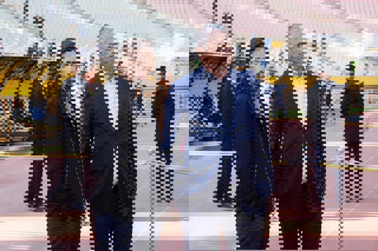 1802709