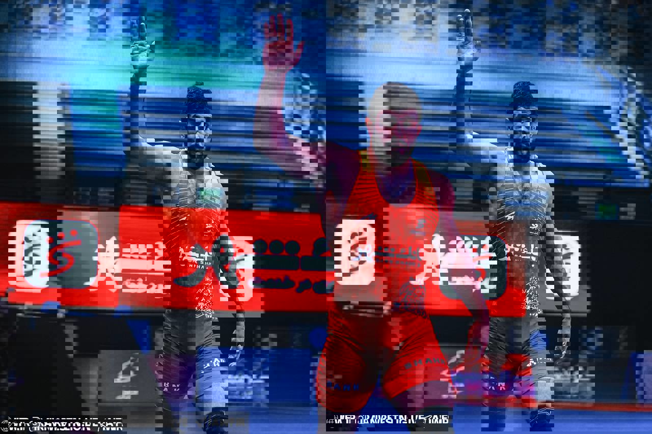 1802877
