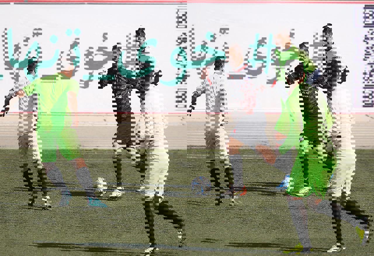 1802898