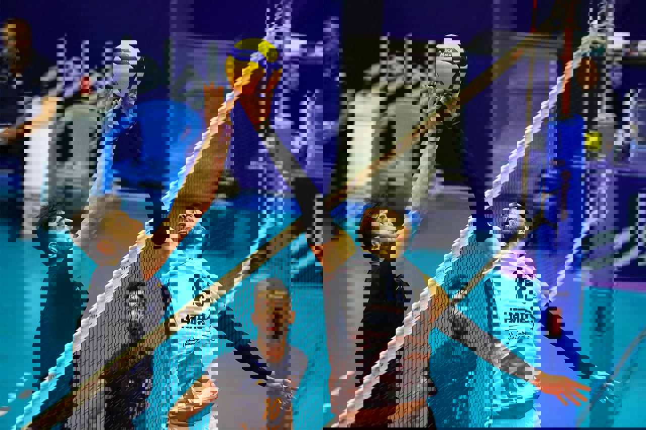 1803819