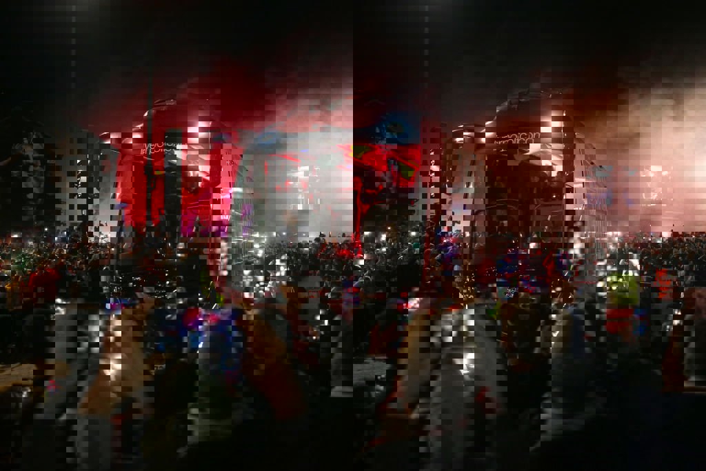 1804375