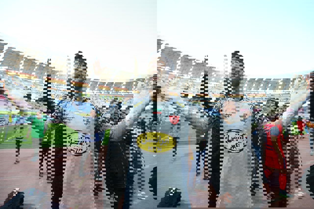 1804784