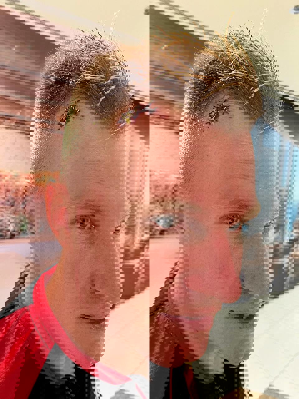 1805330