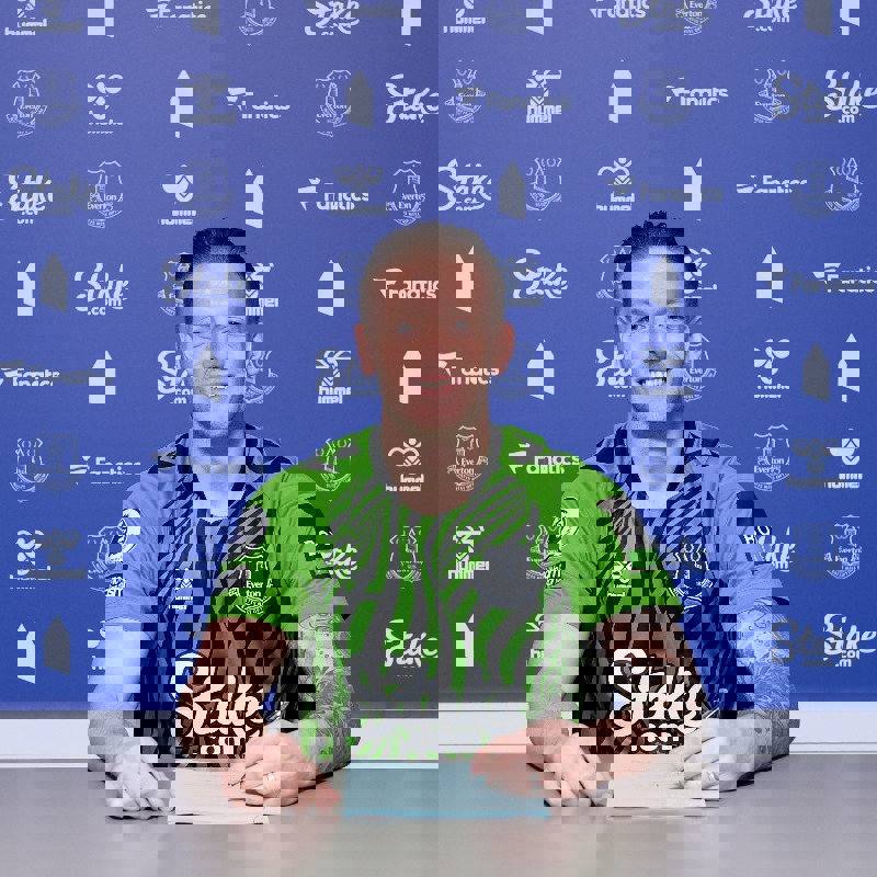 1805359