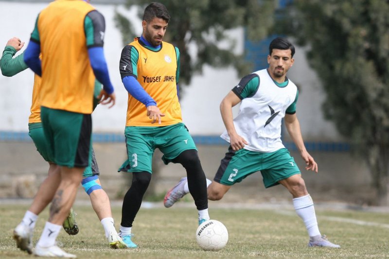 مدافع استقلال مقابل نساجی برمی‌گردد