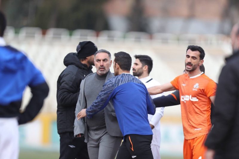 امید بزرگ فکری و پورموسوی به سوت مومنی
