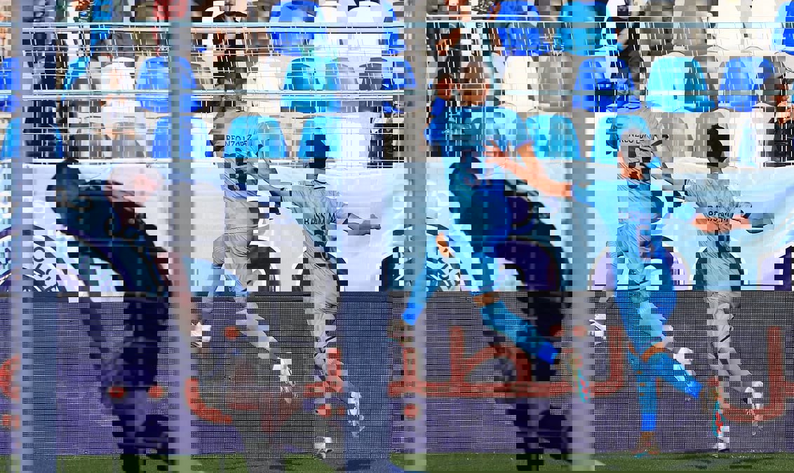 1805886