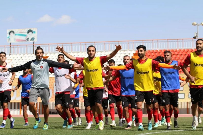 سفر مسی‌ها به نصف‌جهان برای فتح اصفهان! (عکس)