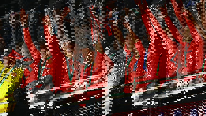 1806492