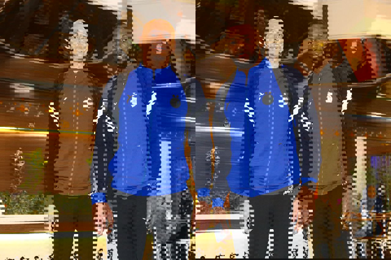 1806538