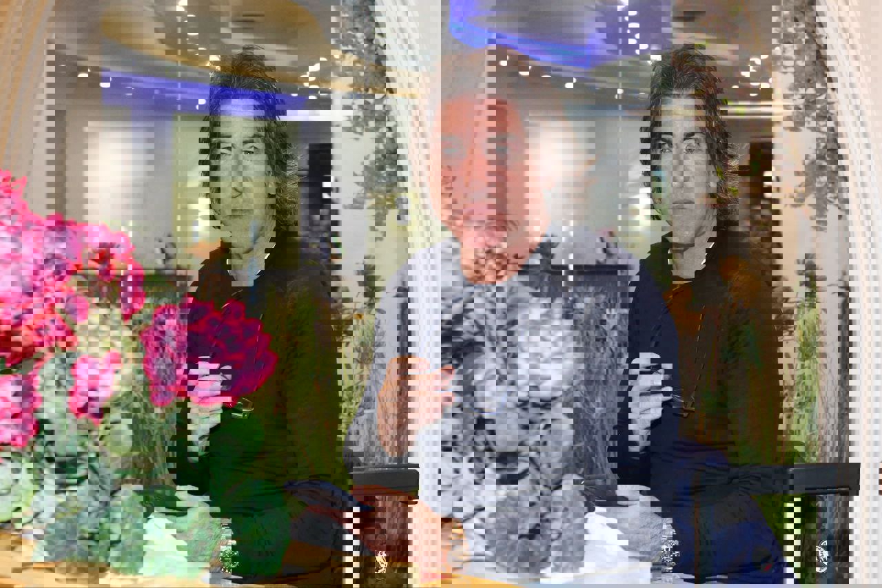 1806539