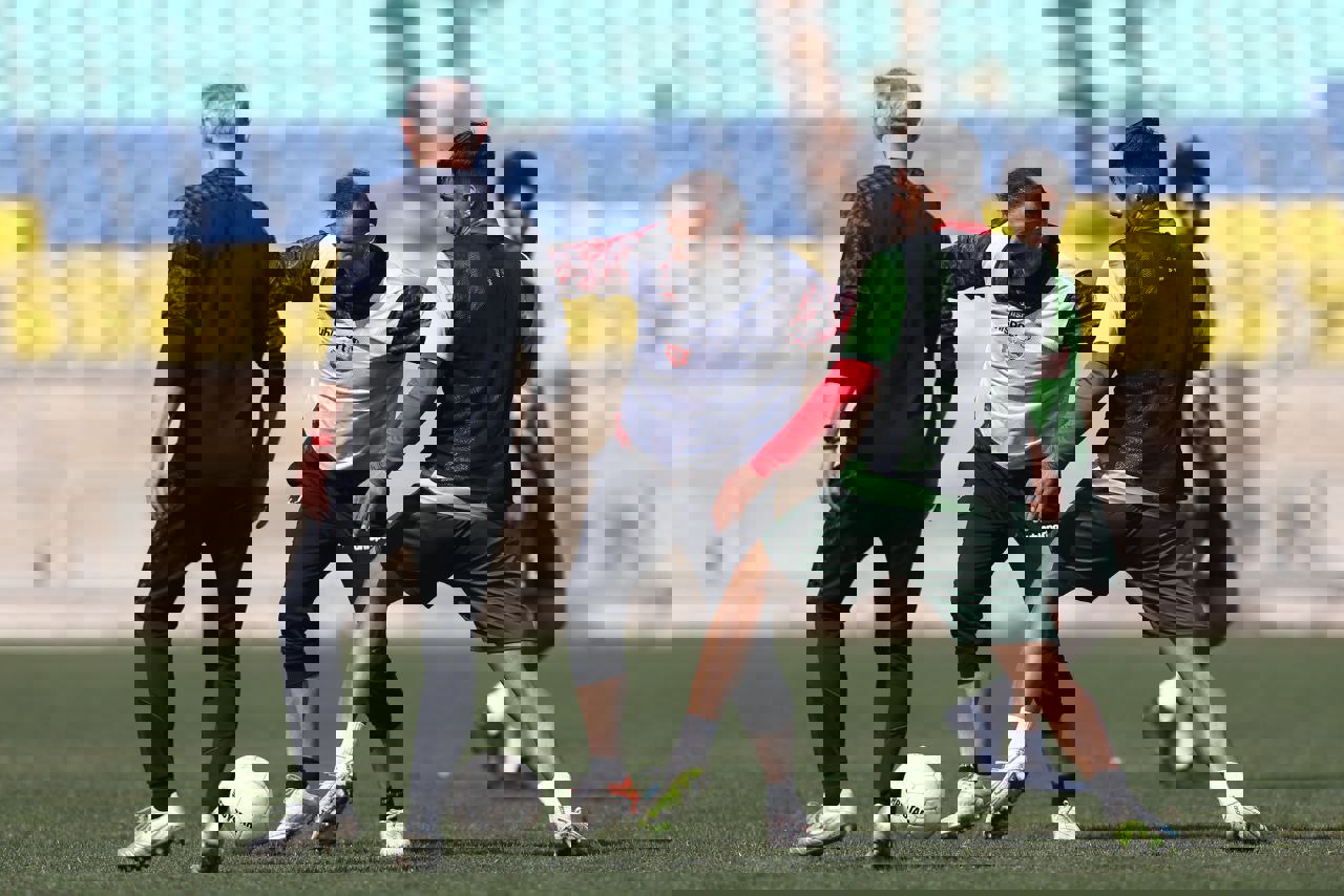 1806925
