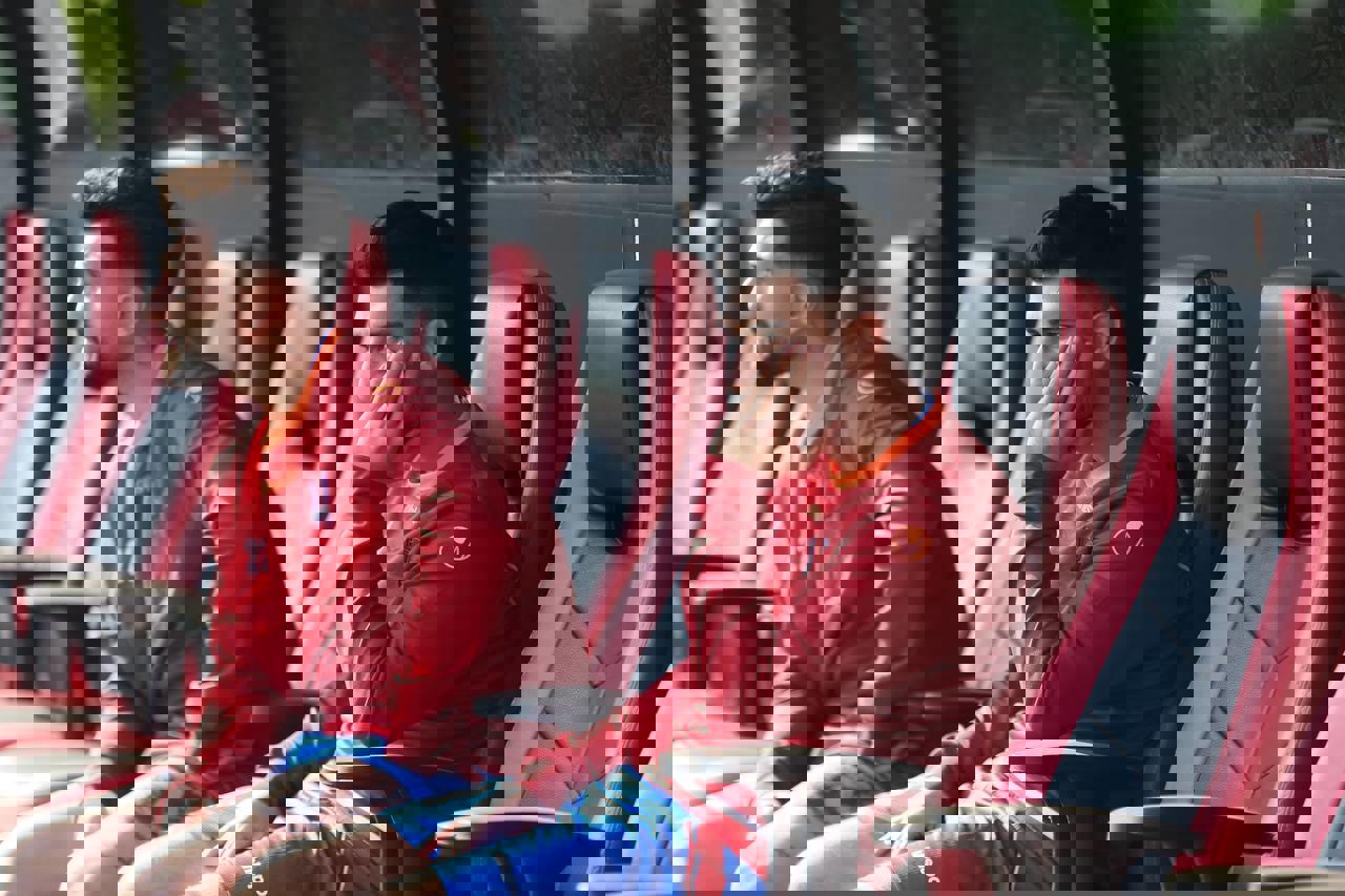 1806882