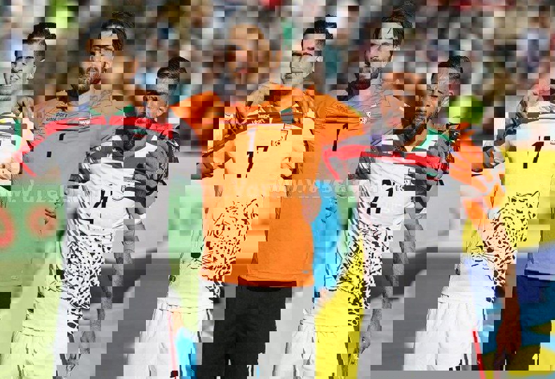 1807689