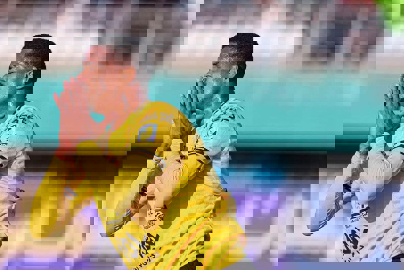 1807579