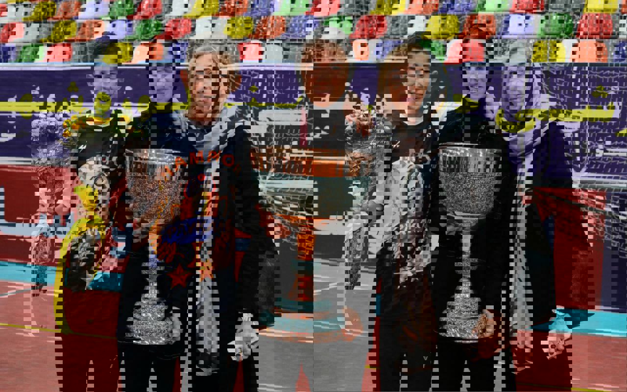 1807884