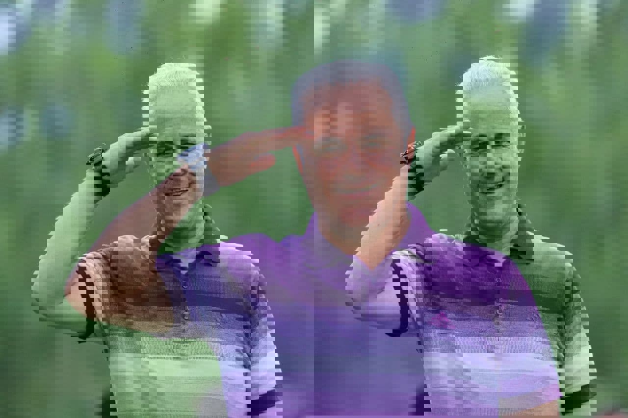 1807834