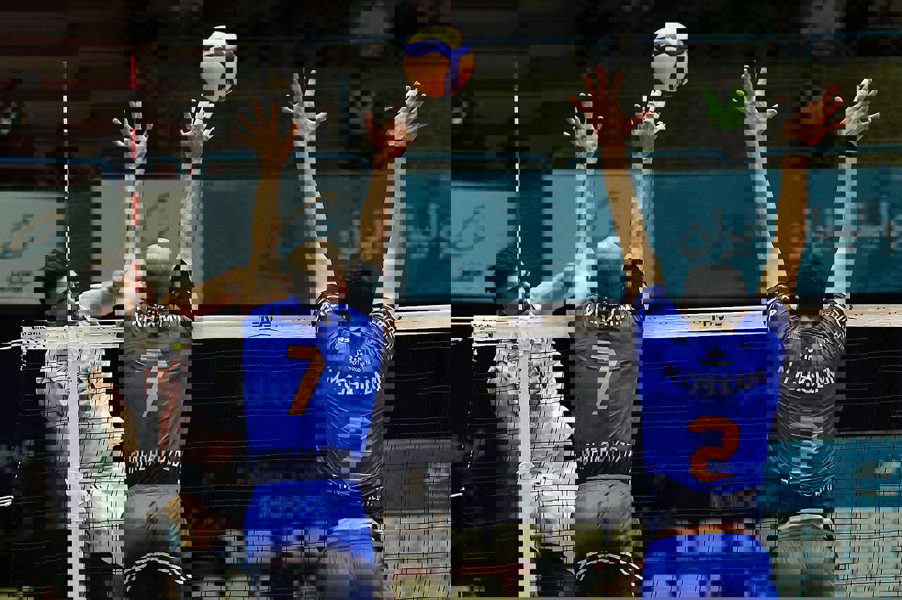 1807953