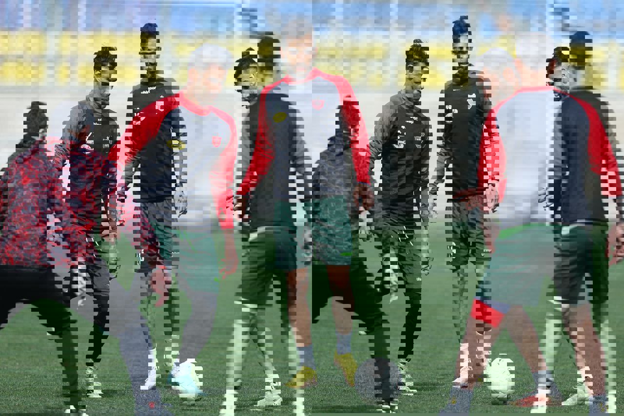 1828424
