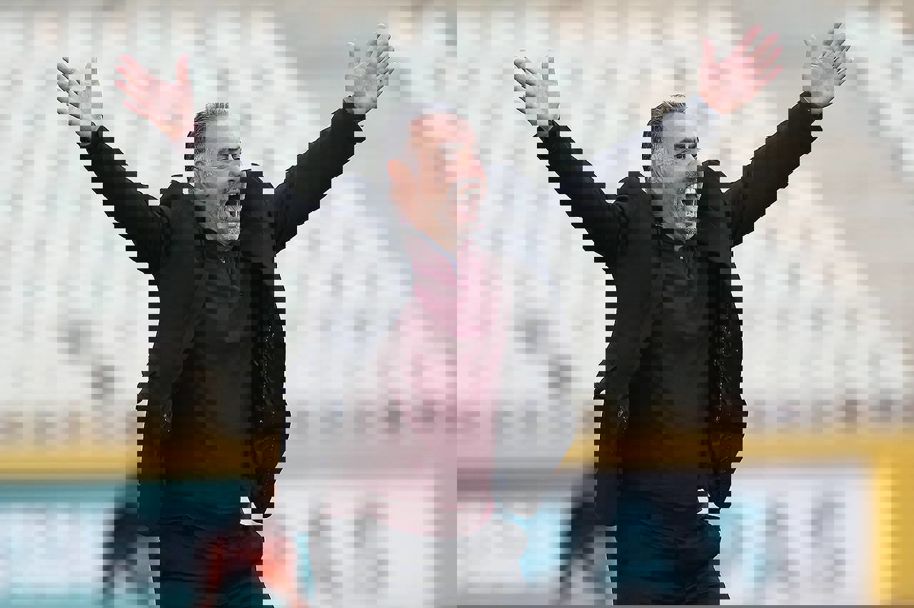 1828308