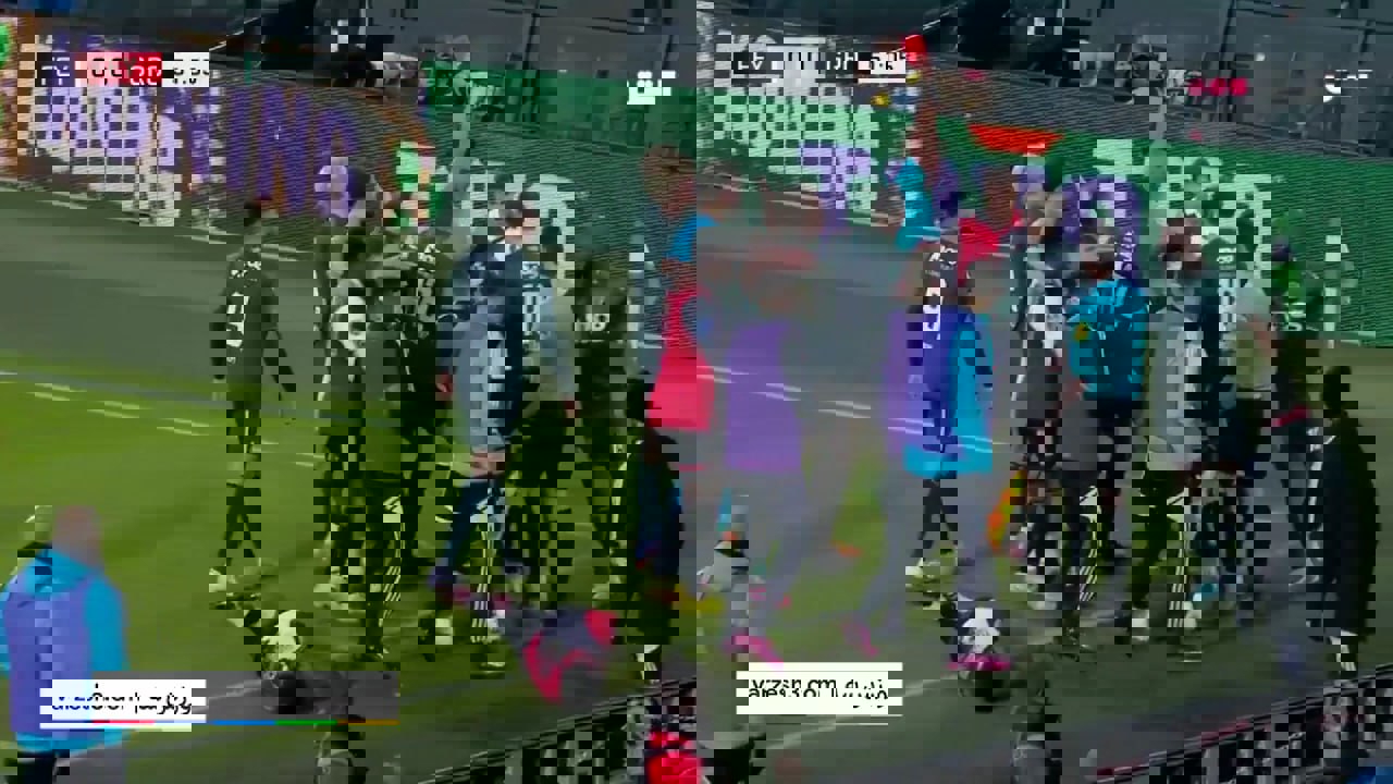 1828490