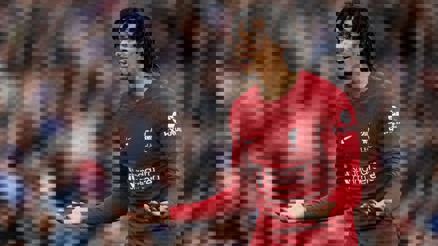 1828686
