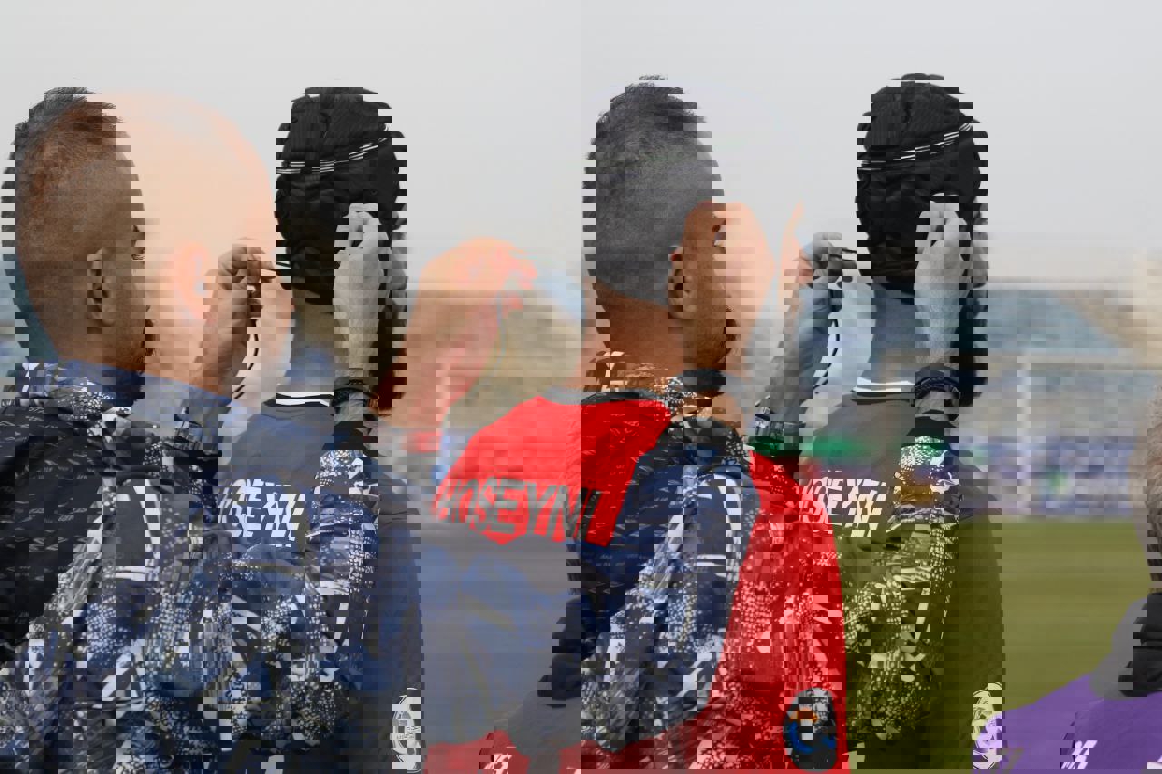 1828744